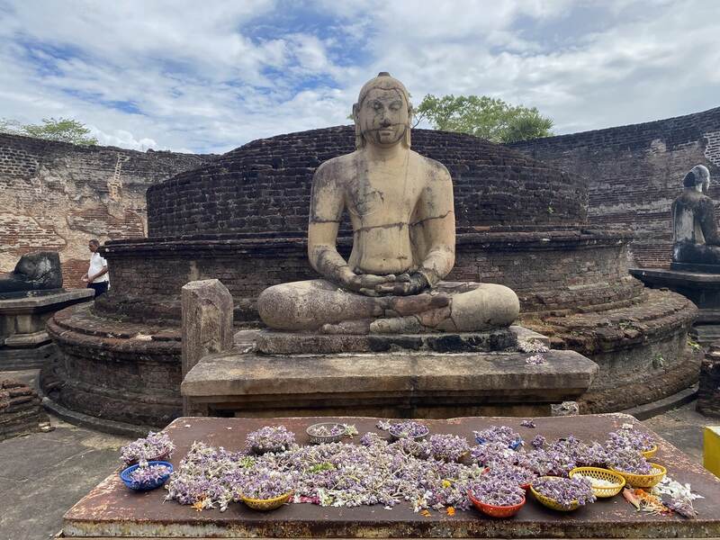 Polonnaruwa 四方院 大佛