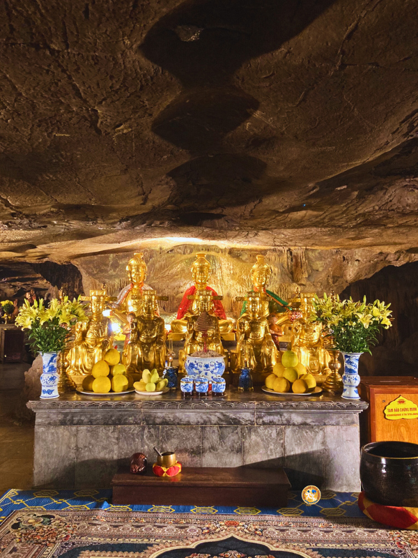 Bai Dinh Temple 古拜頂三聖母