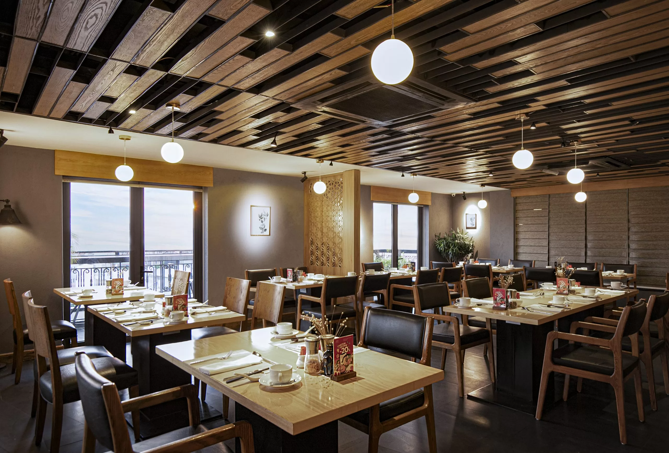 河內住宿: Bespoke Trendy Hotel天台餐廳